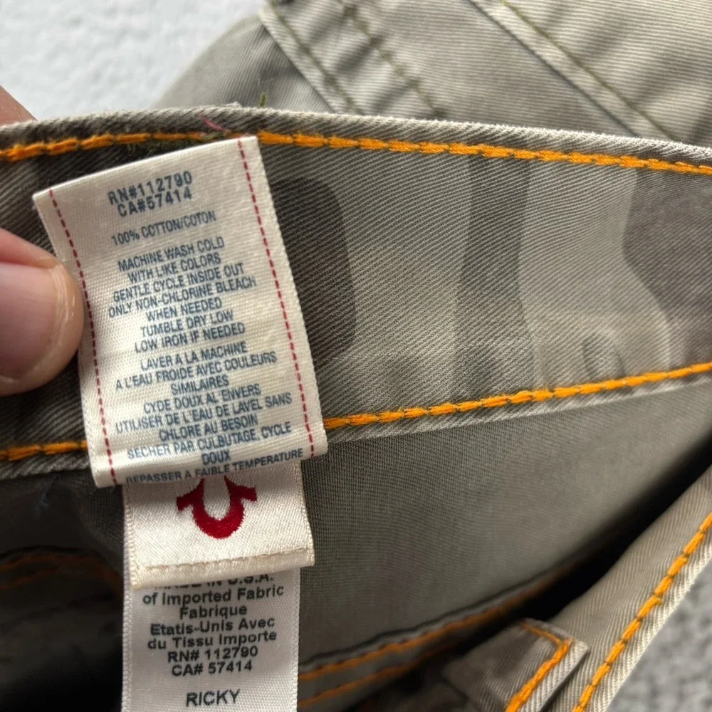 Vintage Y2K USA True Religion Mens Ricky Camo Jeans 40x34 Flap Pockets Baggy